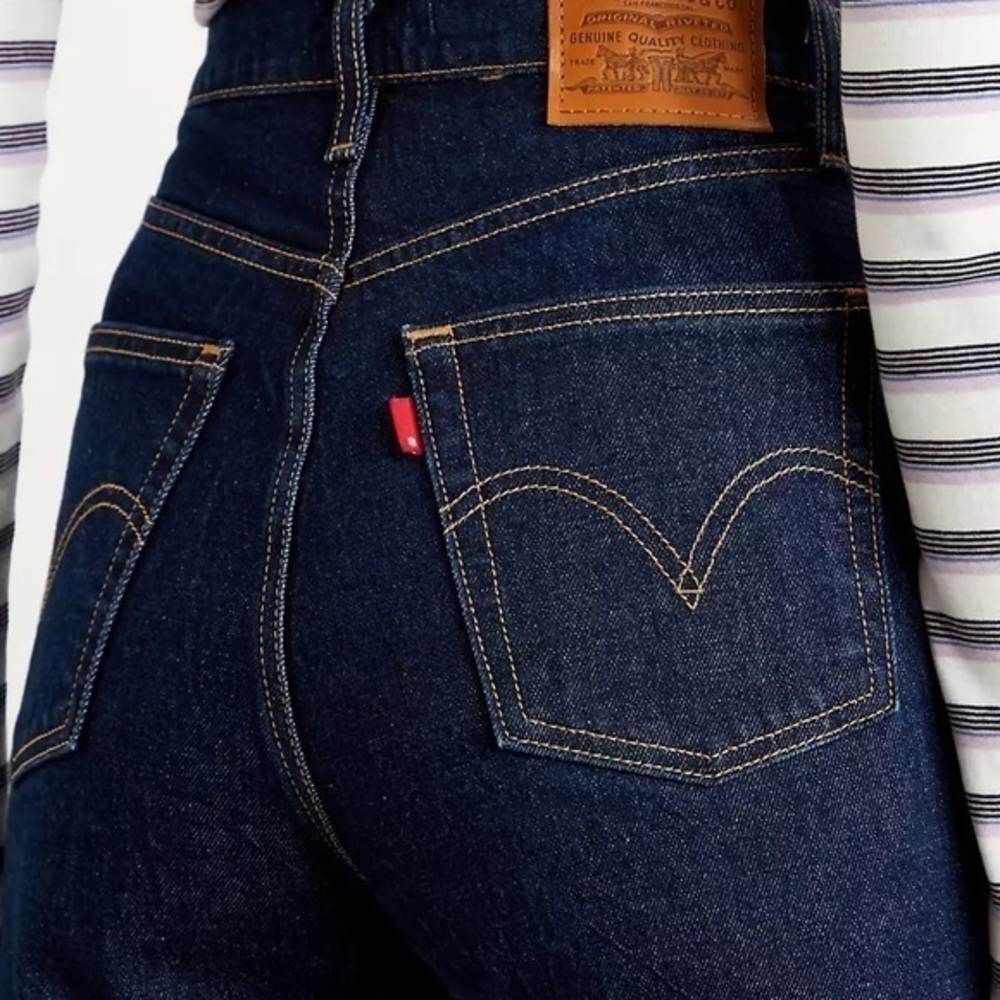 PREMIUM LEVIS RIBCAGE BOOTCUT (PRICE FIRM) - Picture 5 of 8